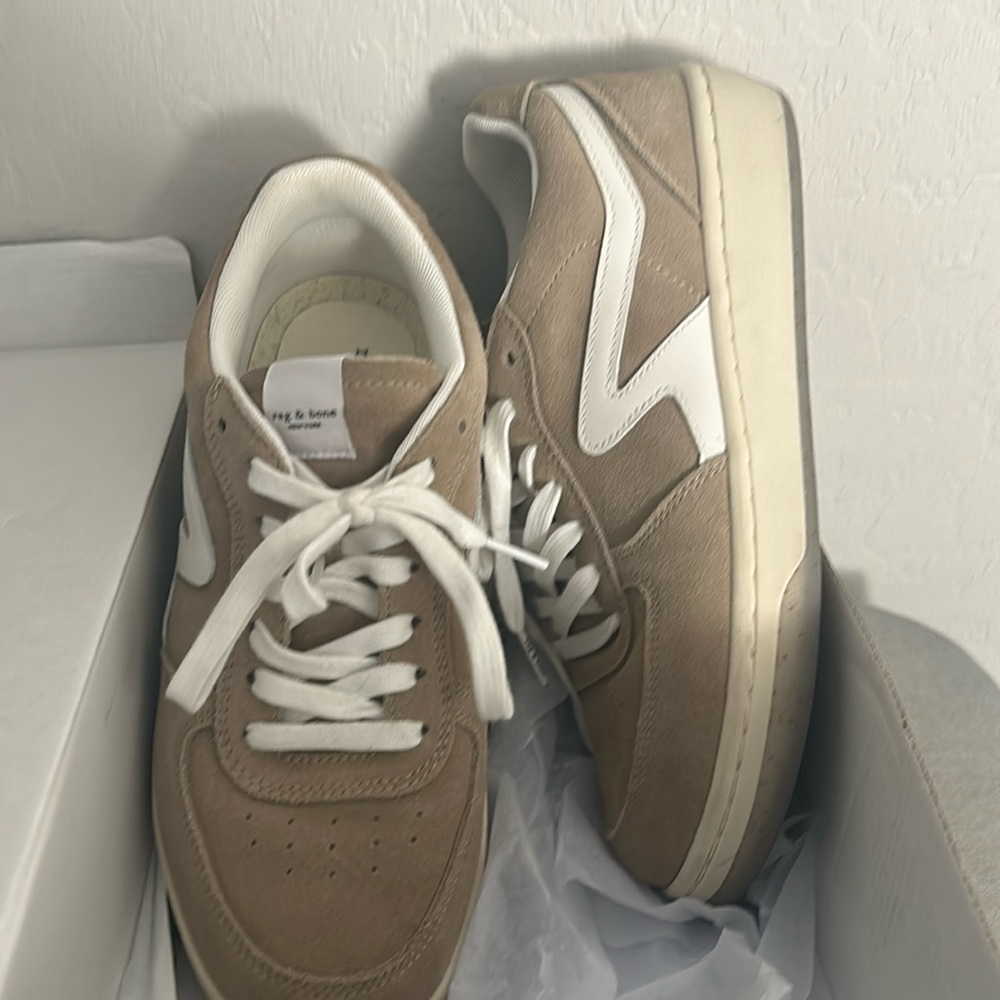 Only worn once, rag & bone sneakers, very comfy